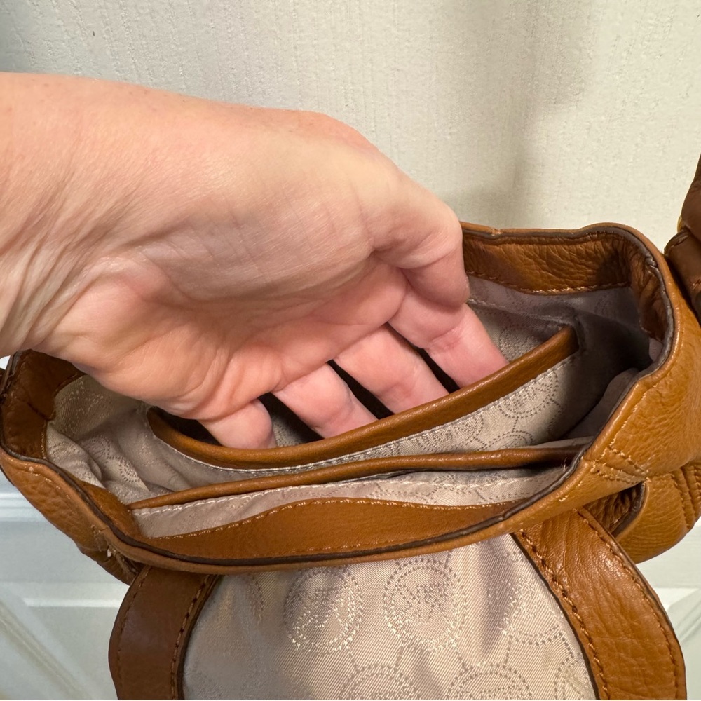MICHAEL KORS Charlton Brown Leather Gold Push Lock Crossbody Shoulder Bag Purse - Picture 11 of 13